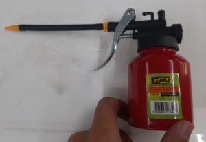 Aceitera metalica x 250 cc